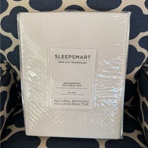 Pottery Barn SleepSmart Waterproof Mattress Pad – Cal King – NWT